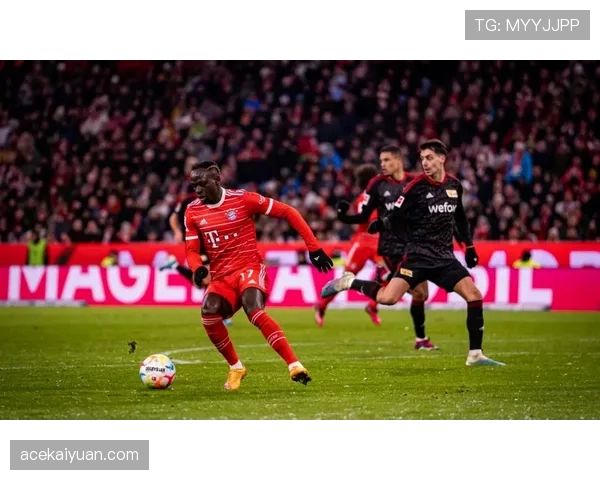 凯恩与莱万：终结模式分化，单点强攻转向体系渗透